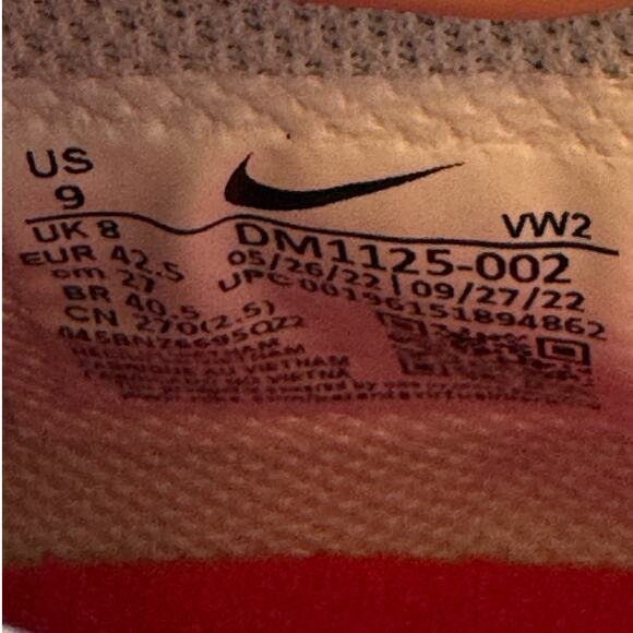 Nike Kyrie Flytrap 6 Athletic Shoes Gray/Red NEW Size 9 - Picture 8 of 9